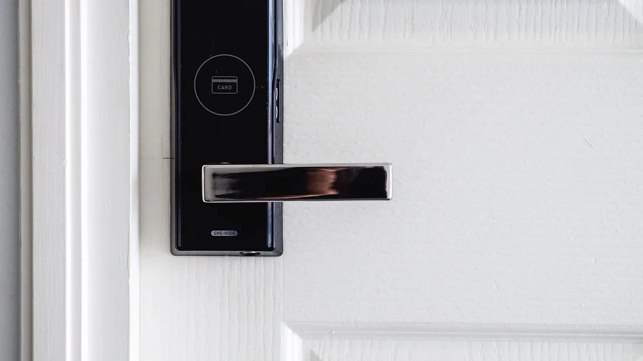 Smart Locks and Doorbells For Seniors